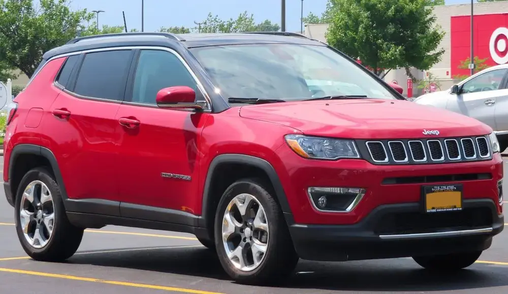 Jeep Compass czy warto kupić? Odkryj zalety i wady tego SUV-a