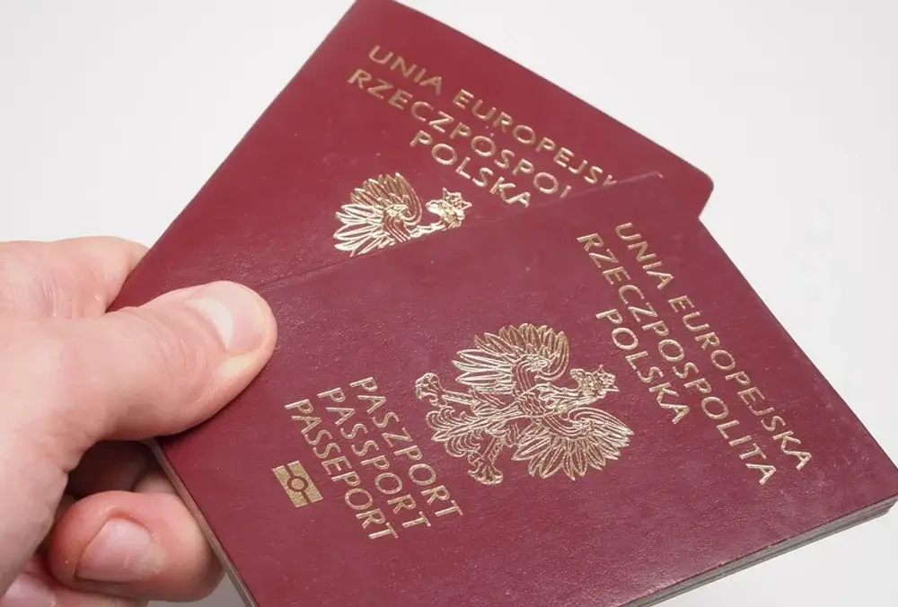 Ile naprawdę trzeba czekać na paszport? Sprawdź, jak uniknąć opóźnień!