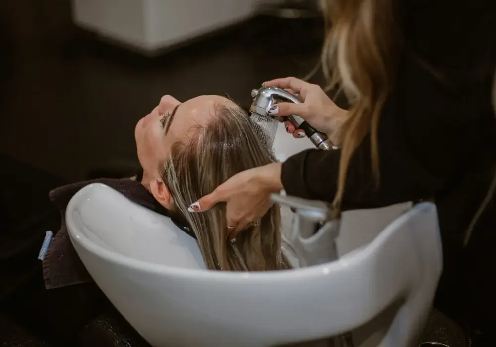 Salon fryzjerski Lublin – na co zwrócić uwagę przed pierwszą wizytą?