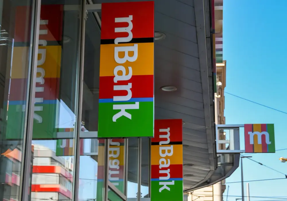 Kiedy przychodzą przelewy w mBank? Sprawdź, by uniknąć opóźnień