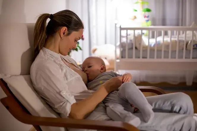 Jak często zmieniać pierś podczas karmienia - 7 kluczowych zasad