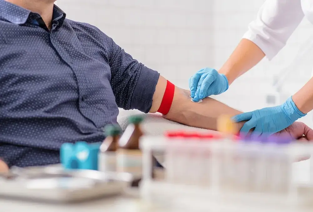 Co to jest PCT w badaniu krwi? Kluczowe informacje o prokalcytoninie