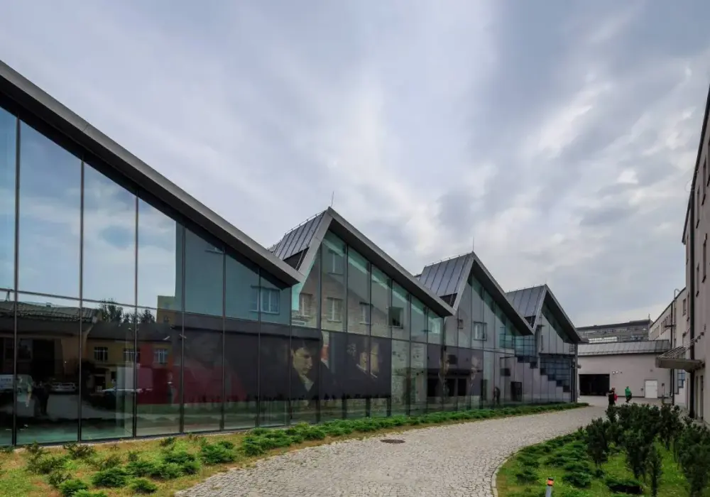 Mocak muzeum sztuki współczesnej: co musisz wiedzieć przed wizytą