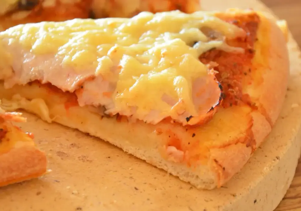 Jak zrobić ciasto na pizzę jak z Pizza Hut, które zachwyci smakiem