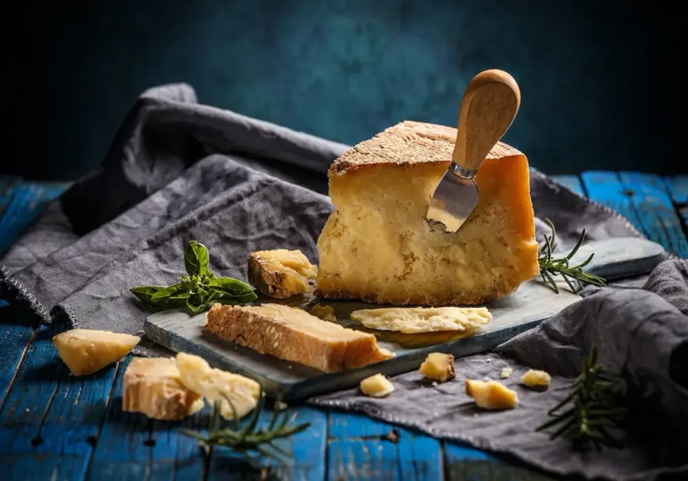 Grana Padano w Lidlu - czy to naprawdę parmezan? Poznaj różnice