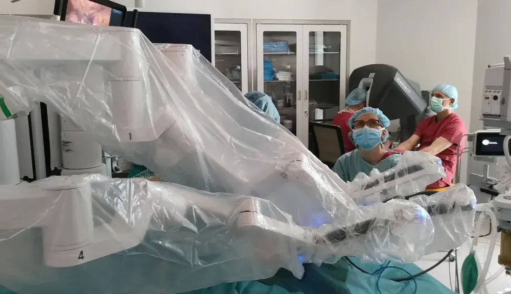 Lista szpitali z refundacją NFZ na operacje robotem da Vinci w Polsce