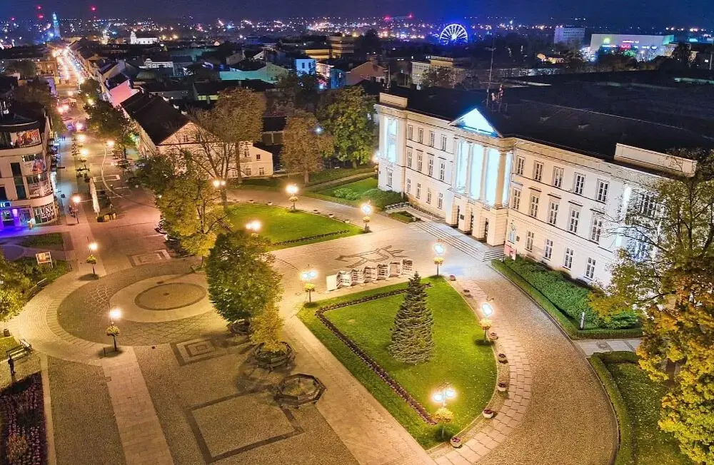 Wieczór Radom 2025: co zobaczyć, gdzie pójść i jak spędzić noc w mieście