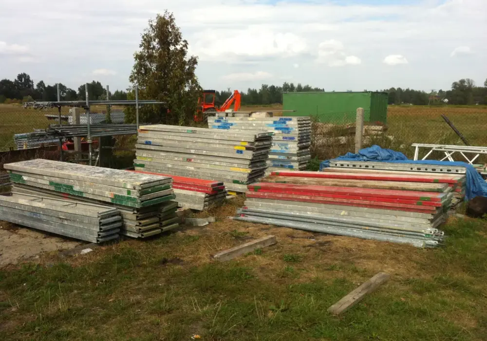 Gdzie znaleźć tanie rusztowanie elewacyjne używane na OLX?