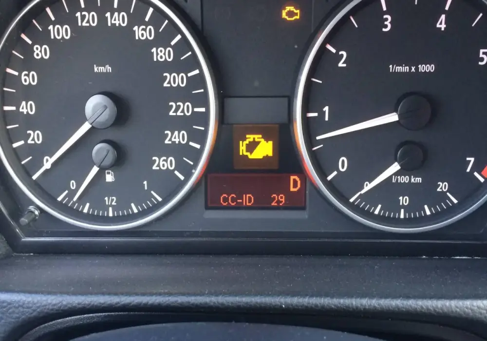Kontrolki BMW E90 – co oznaczają, dlaczego się świecą i jak je naprawić?