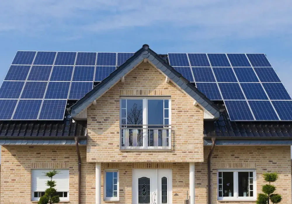 Panele solarne: cena, koszty i opłacalność instalacji fotowoltaiki