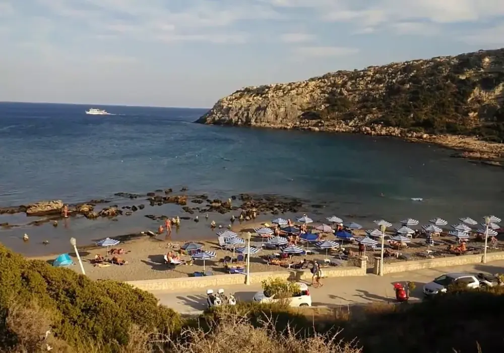 Plaża nudystów na Rodos: Mandomata - raj dla naturystów