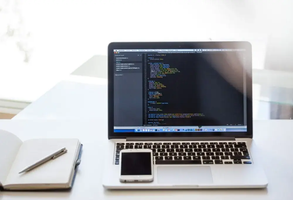 Jak otworzyć plik HTML w przeglądarce i uniknąć problemów z wyświetlaniem