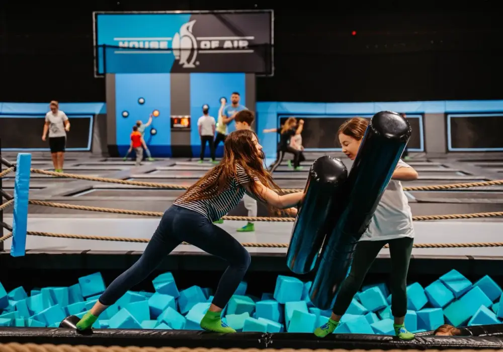 House of Air Gliwice: Atrakcje, ceny, urodziny czy warto?