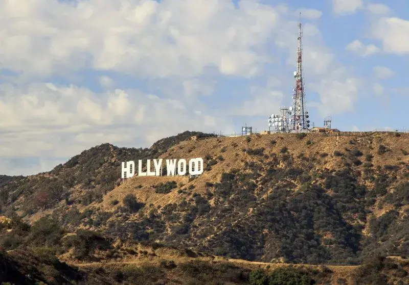 W jakim stanie jest Hollywood? Odkryj aktualne wyzwania i zmiany