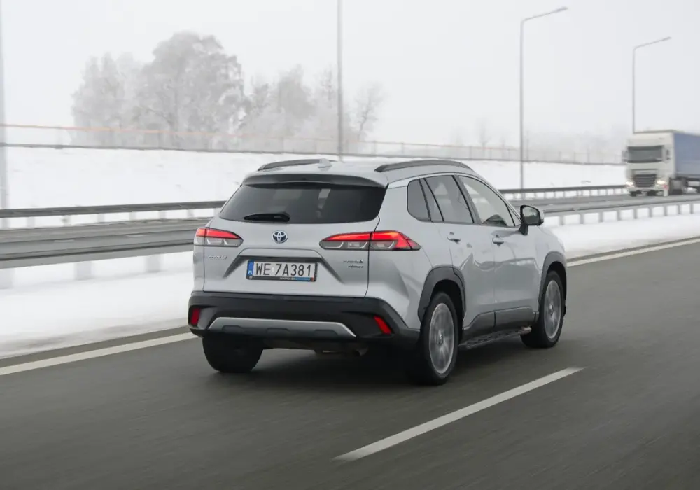 Hybryda Honda czy Toyota - która jest lepszym wyborem dla Ciebie?