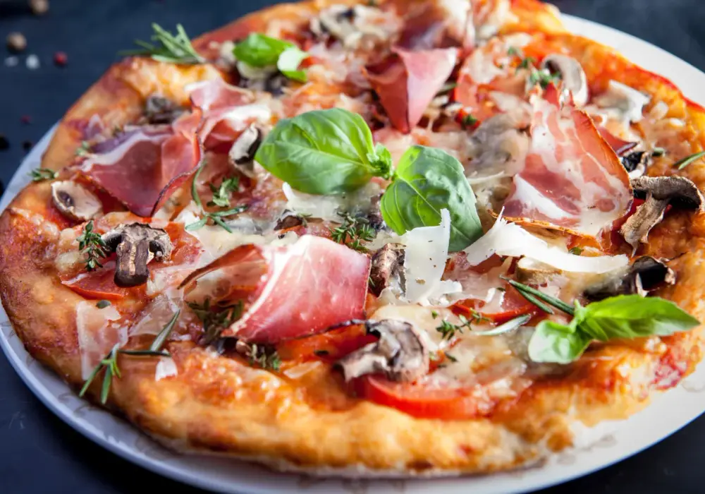 Jak zrobić idealną pizzę w domu? Sekretne przepisy i triki