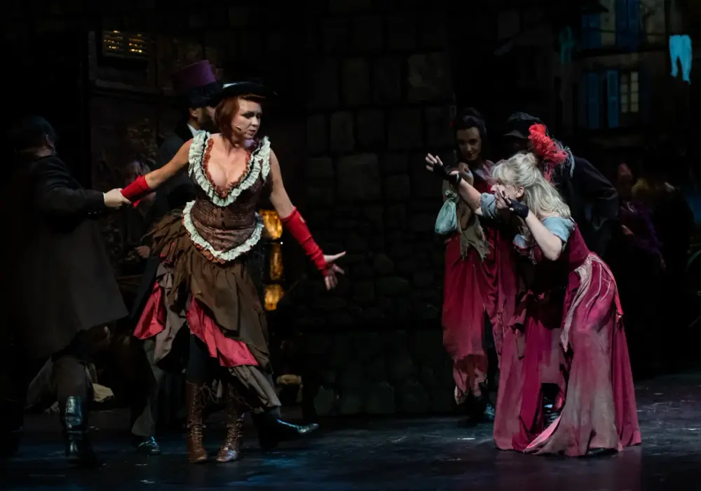 Nędznicy w Łodzi: Ostatnia szansa na kultowy musical. Bilety!