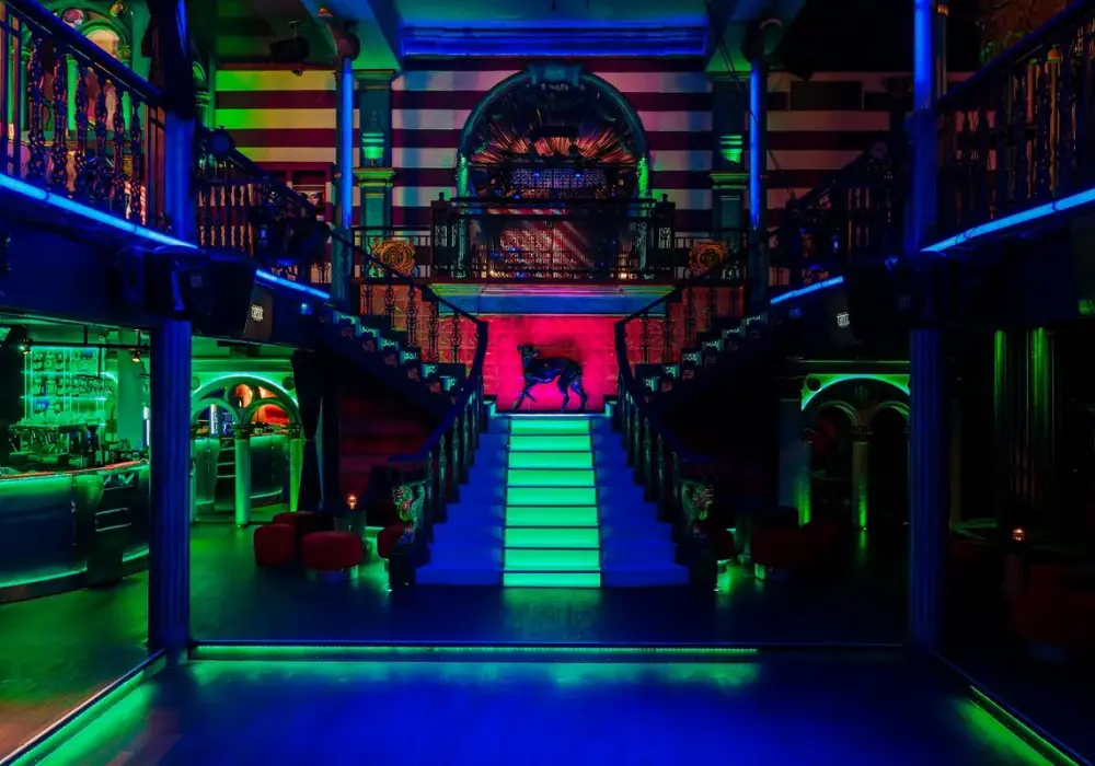 Klub Capitol Warszawa: Przewodnik, Ceny, Dress Code, Opinie