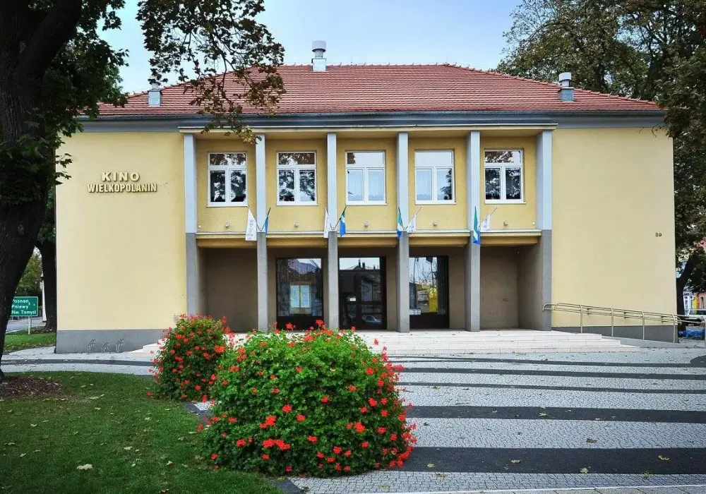Kino w Buku: Jakie filmy aktualnie oglądać w Wielkopolaninie?