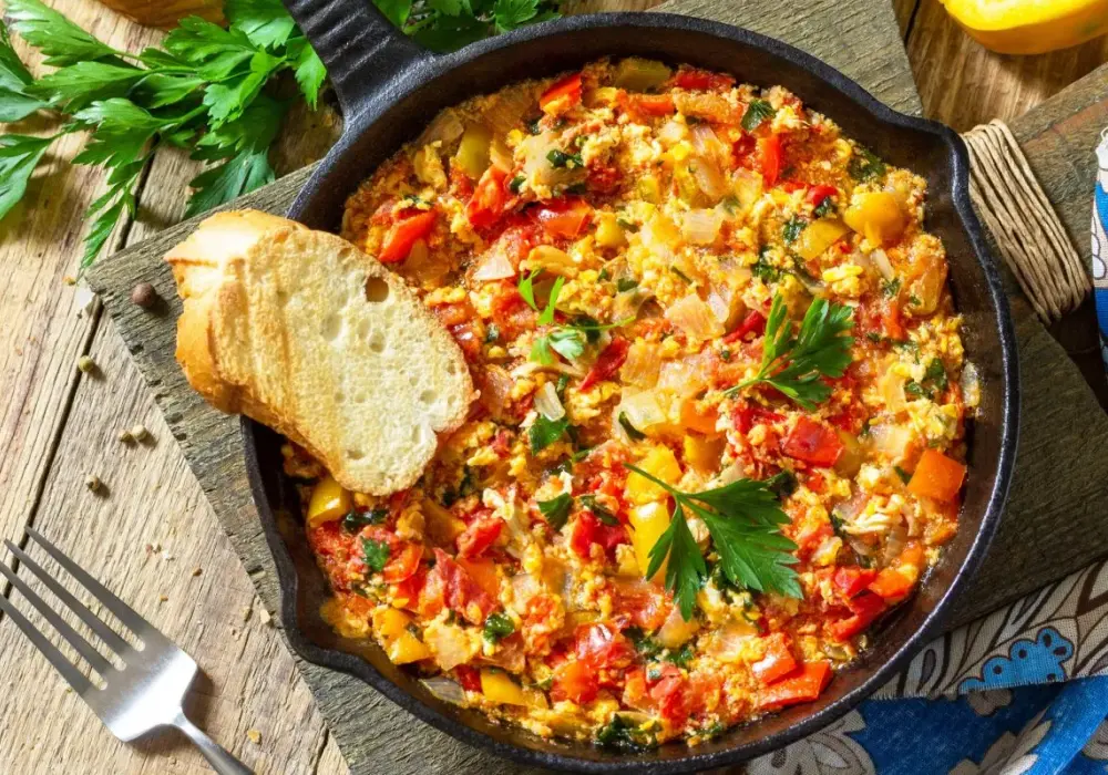 Menemen - jajecznica po turecku, która zawsze wychodzi soczysta
