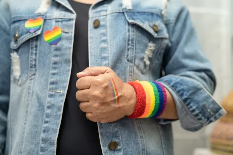 Ciekawe książki o lesbijkach, które warto przeczytać – polecane tytuły i opisy