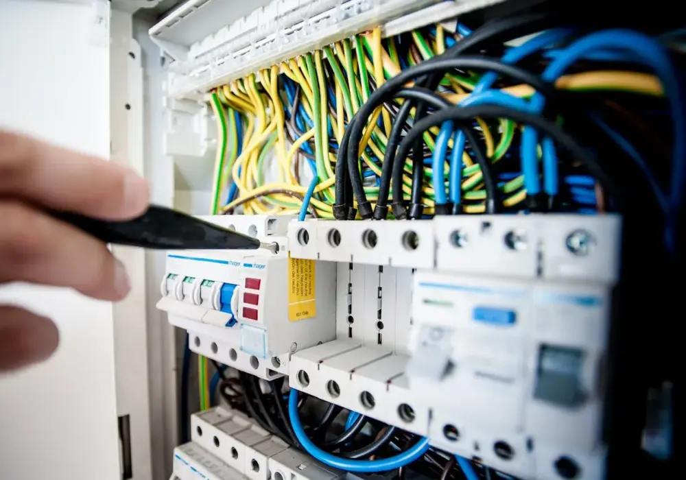  Instalacja jednofazowa i trójfazowa - jak działają i jak je wykonać?