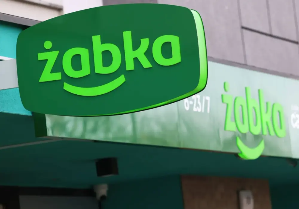Ile zarabia pracownik Żabki netto - Prawda o pensji na rękę