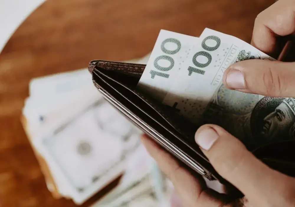 Jak obniżyć oprocentowanie kredytu i zaoszczędzić tysiące złotych bez wysiłku