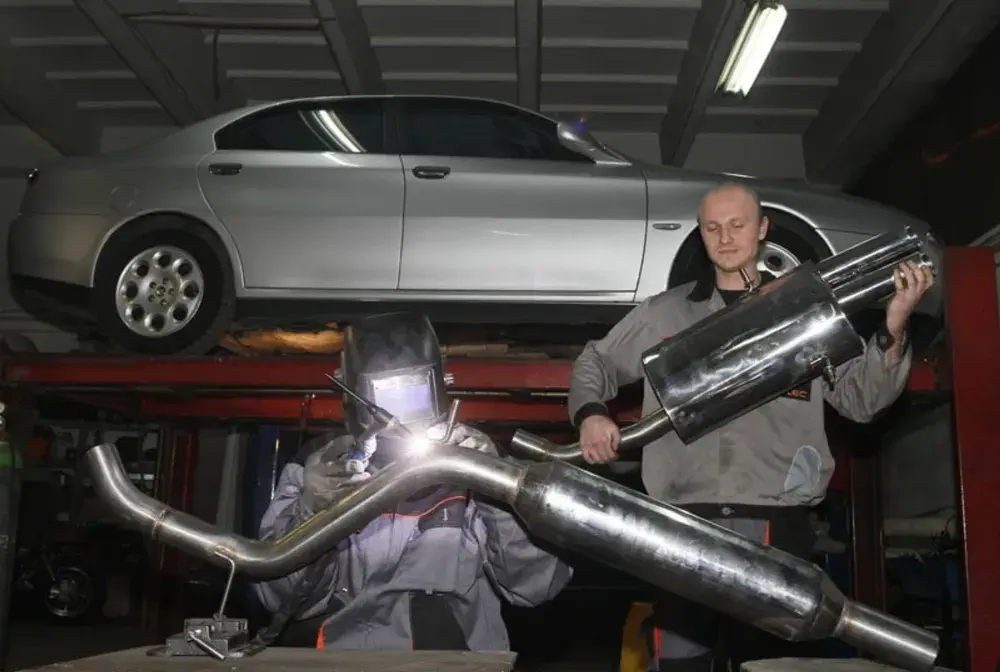 Legalny downpipe w Polsce? Sprawdź przepisy i uniknij mandatu!