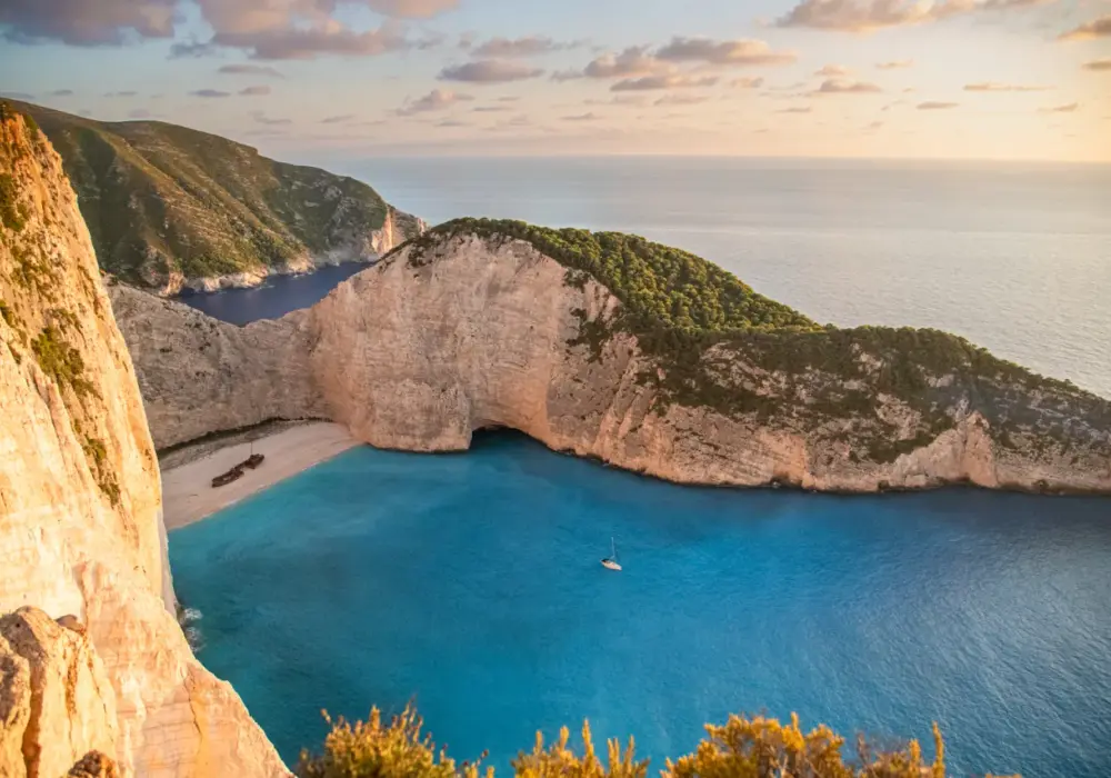 Zakynthos atrakcje turystyczne: odkryj najpiękniejsze miejsca na wyspie