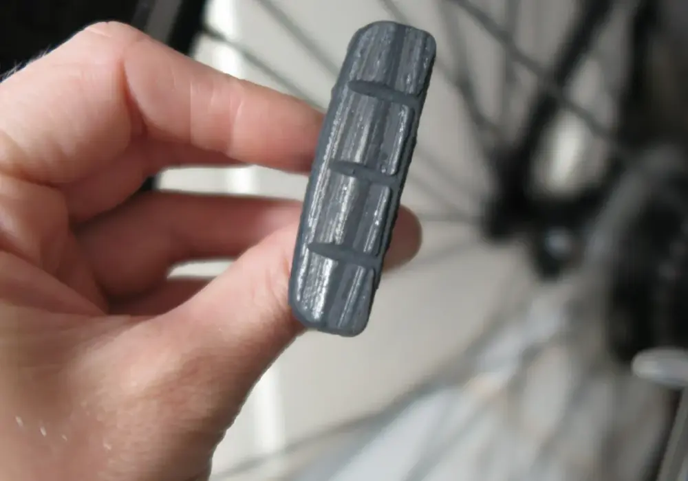 Jakie klocki hamulcowe do roweru V-brake wybrać, aby nie żałować?
