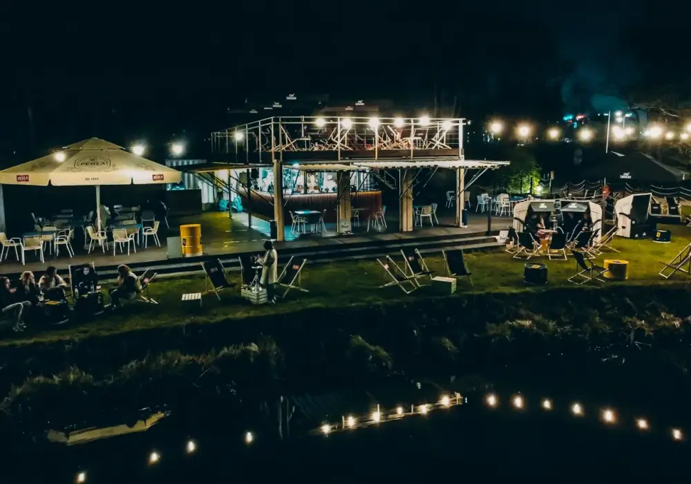 Woda Beach Bar Katowice: Odkryj letnią oazę relaksu!
