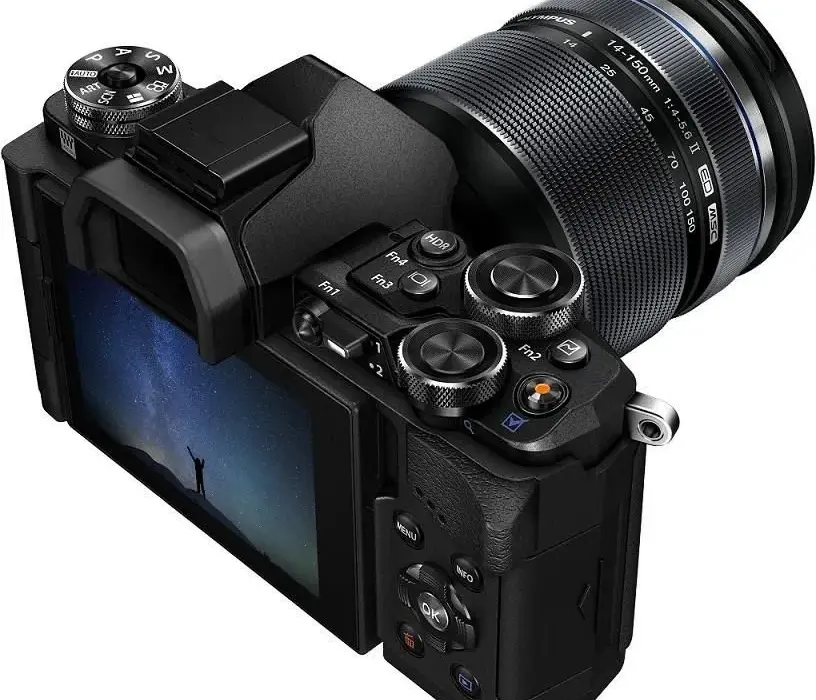 Olympus OM-D E-M5 Mark II - bezlusterkowiec dla profesjonalistów