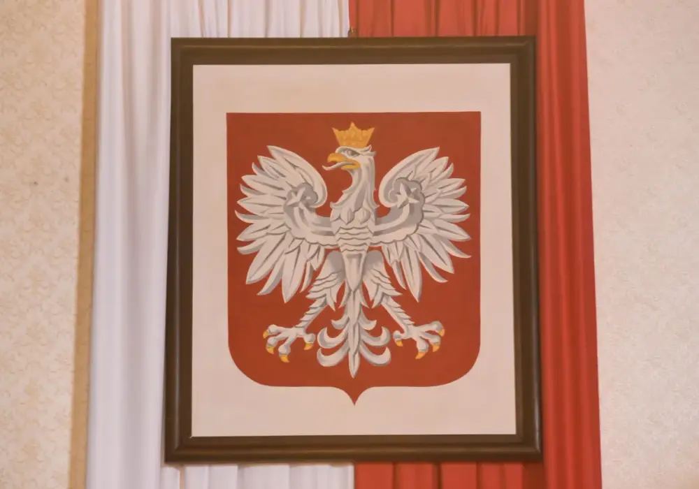 Godło Polski - Orzeł Biały w demokracji. Poznaj jego sens!