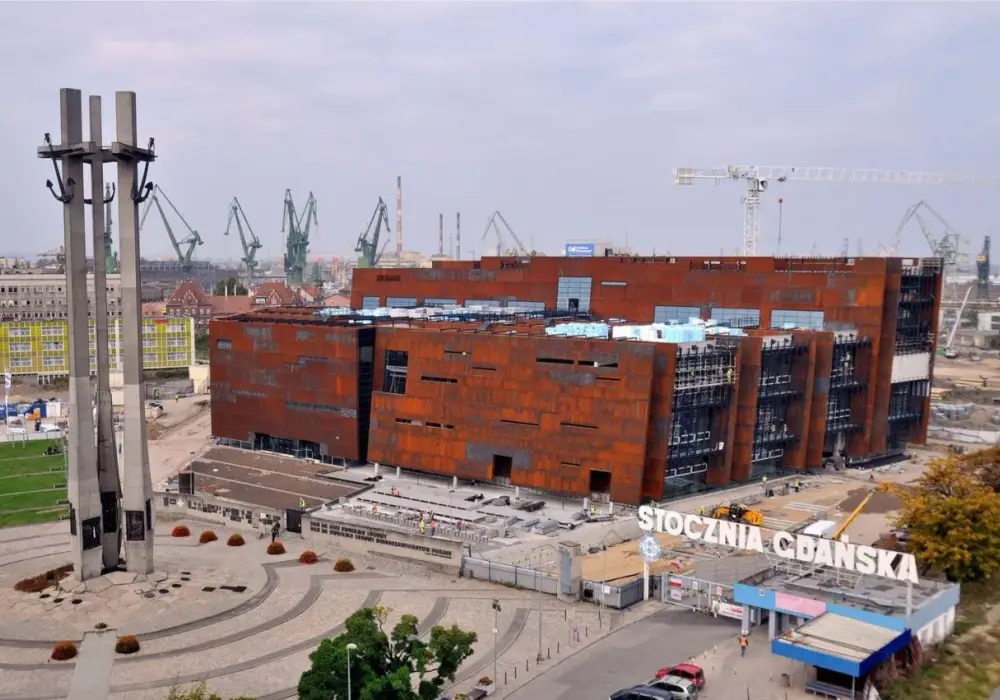 Stocznia Gdańska - Ile kosztuje zwiedzanie? Czas, bilety, porady