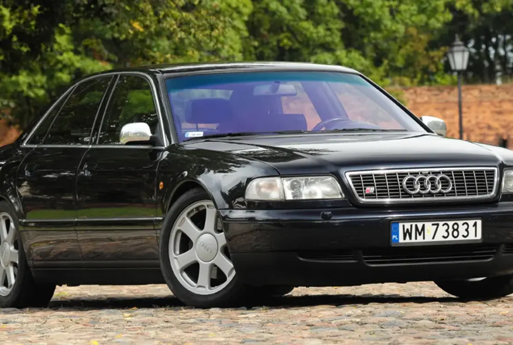Audi A8 D2 4.2 - Luksusowy youngtimer - czy warto kupić?