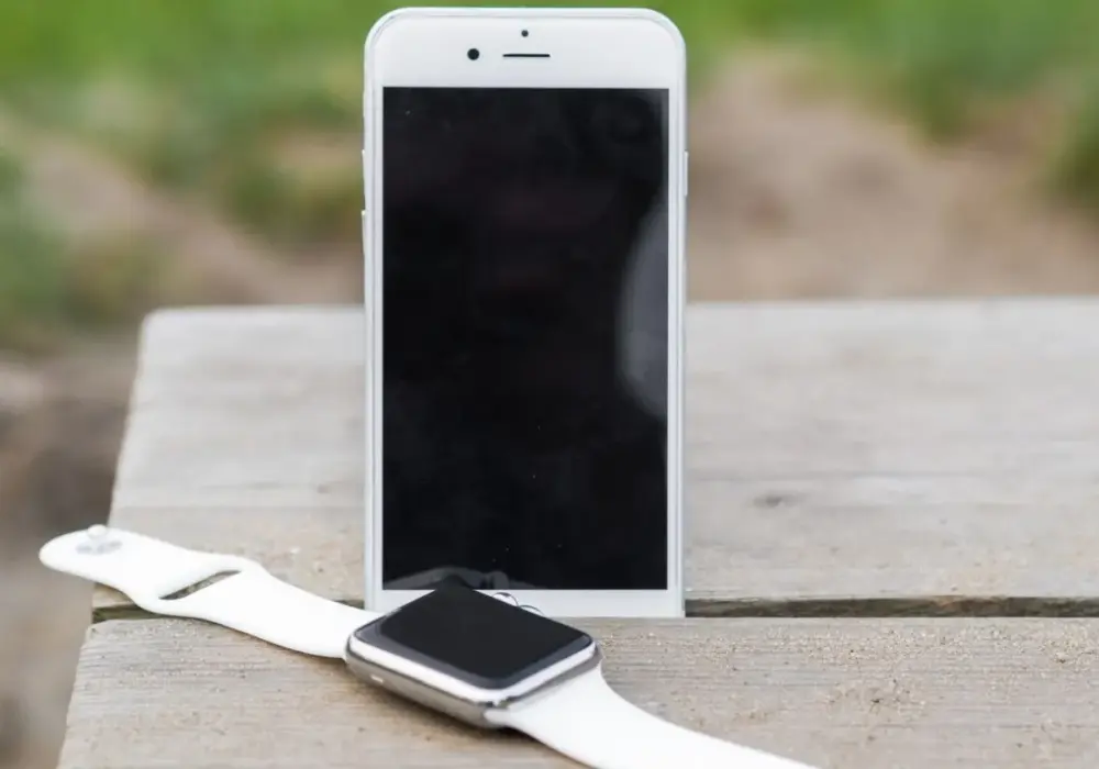 Jak sparować zegarek z telefonem - Android, iPhone, bez problemów