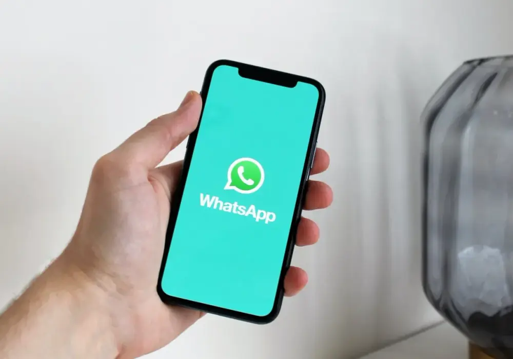 Wiek WhatsApp - 13 czy 16 lat? Rozwiewamy wątpliwości!