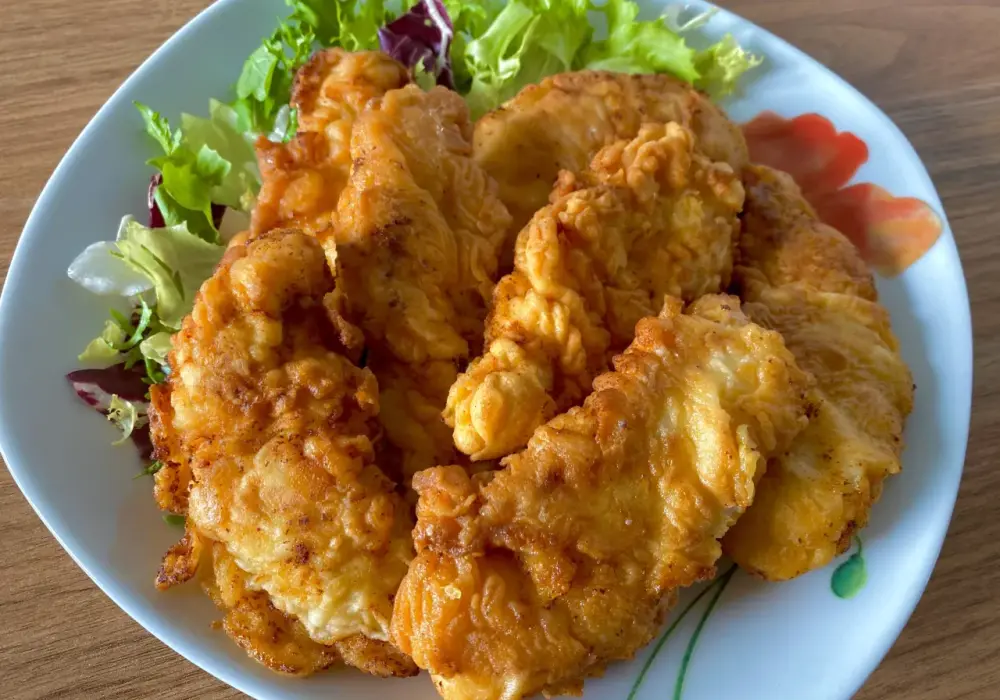 Polędwiczki z kurczaka jak z KFC – prosty przepis na idealną panierkę i smak
