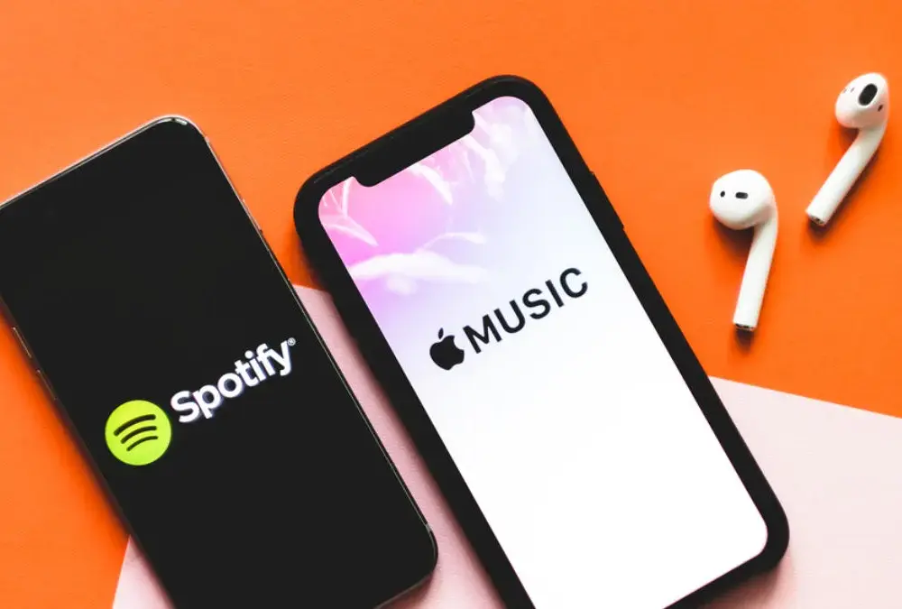 Apple Music czy Spotify - który serwis muzyczny jest naprawdę lepszy?