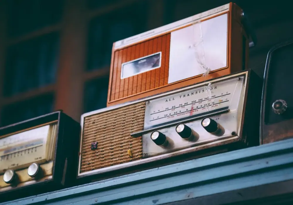 Antena radiowa FM - Jak wybrać i ustawić? Poradnik