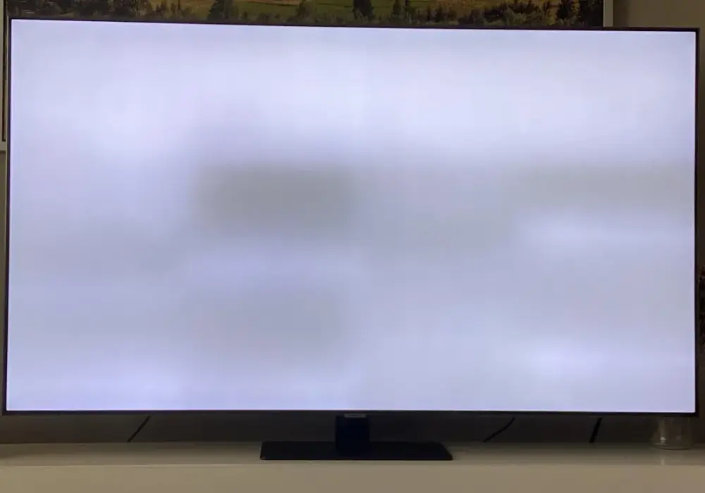 Tani telewizor: Jakie wady ukrywa tania matryca?