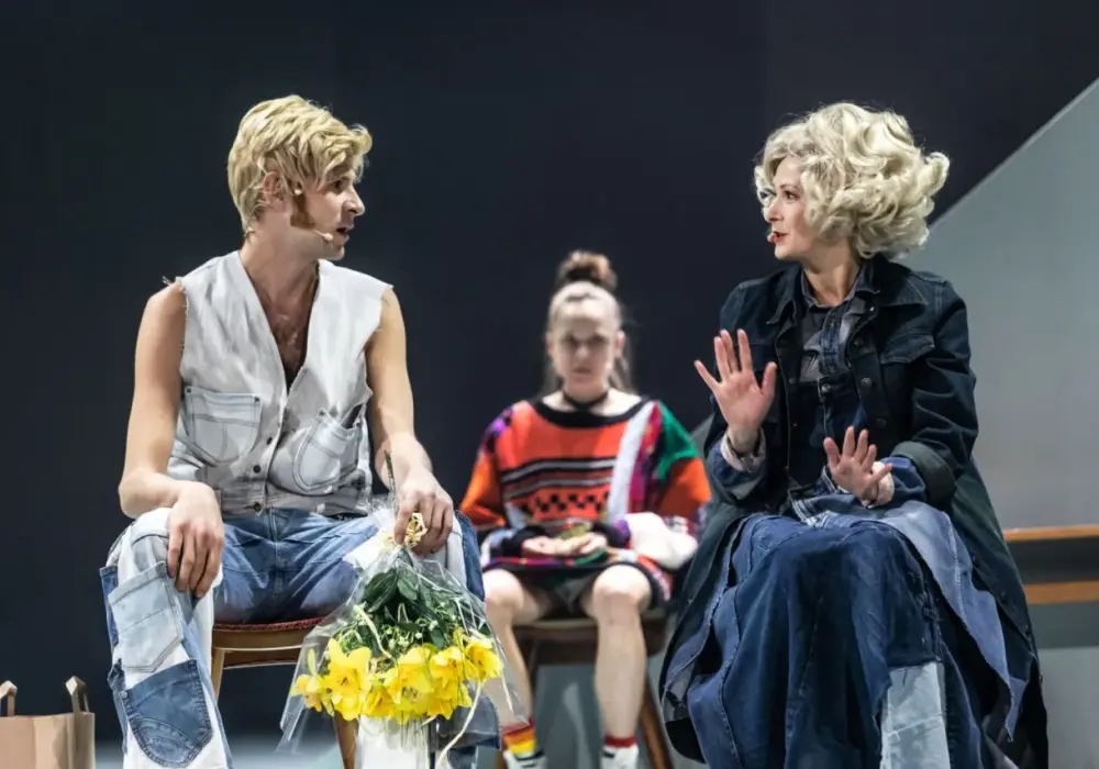 Bowie w Warszawie spektakl - emocje, miłość i zbrodnia na scenie