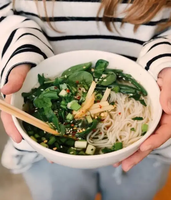 Jak jeść ramen pałeczkami bez trudności – praktyczne wskazówki i etykieta