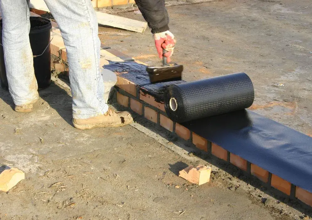 Jaka izolacja na fundament - uniknij błędów i wybierz najlepiej