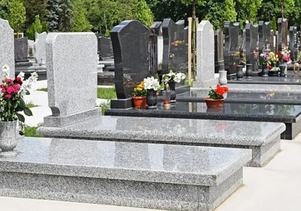 Jak znaleźć grób na Cmentarzu Batowickim? Sprawdź wyszukiwarkę ZCK