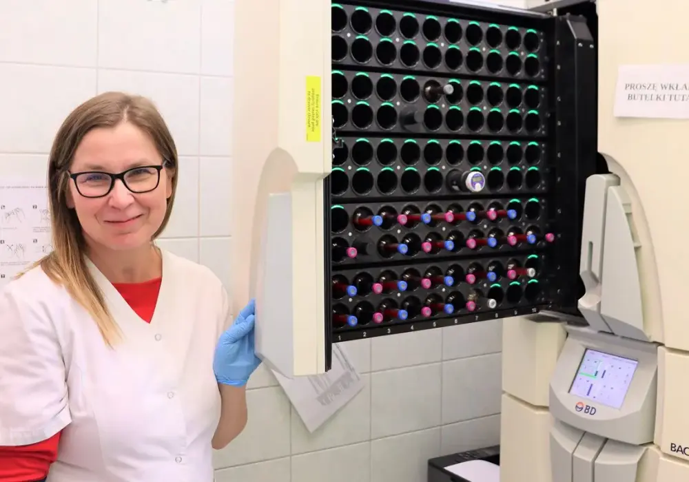 Co po mikrobiologii - Gdzie szukać pracy i ile można zarobić?