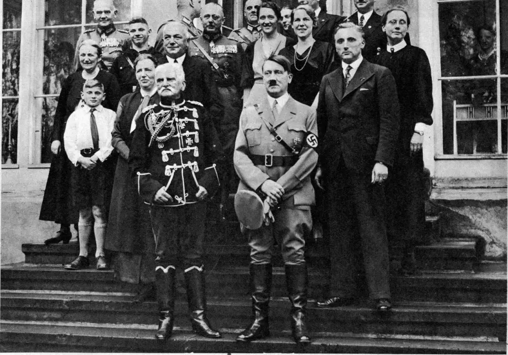Czy wiesz, kto pomógł Hitlerowi dojść do władzy? Tajni sojusznicy