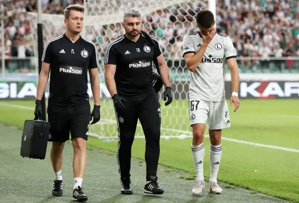 Bartosz Kapustka statystyki – jak jego wyniki wpływają na Legię?