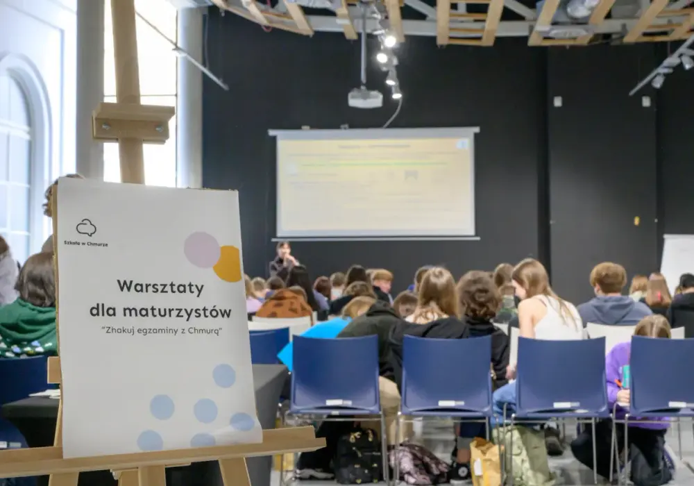Czy po szkole w chmurze można iść na studia? Fakty i możliwości
